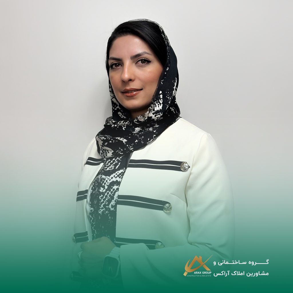 خانم ژاله خرمی مدیرامور مالی و اداری گروه ساختمانی آراکس