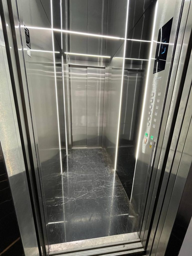 برج باغ ایلیا 14 فردیس